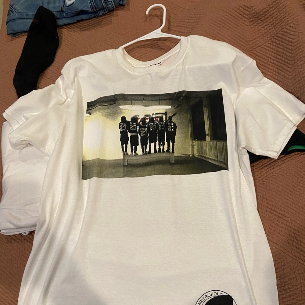 Very rare off white/Pyrex collab over 200 retail - Picture 5 of 5